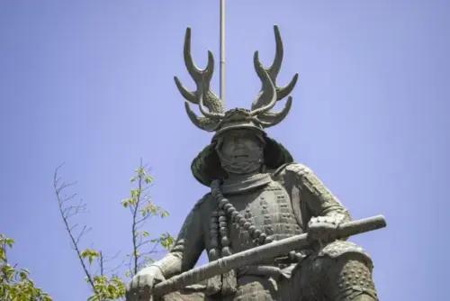本多忠勝の像